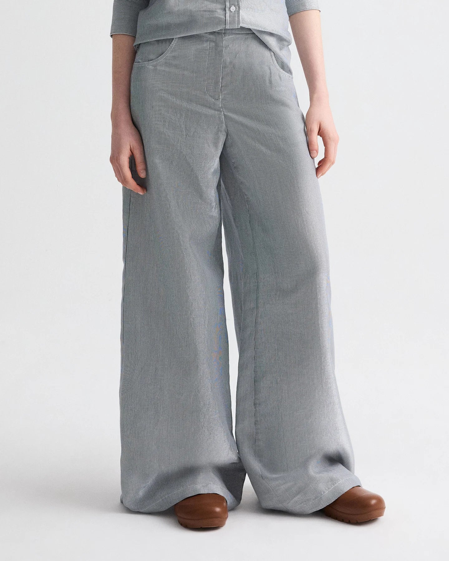 Dillon Glossy Mini Stripe