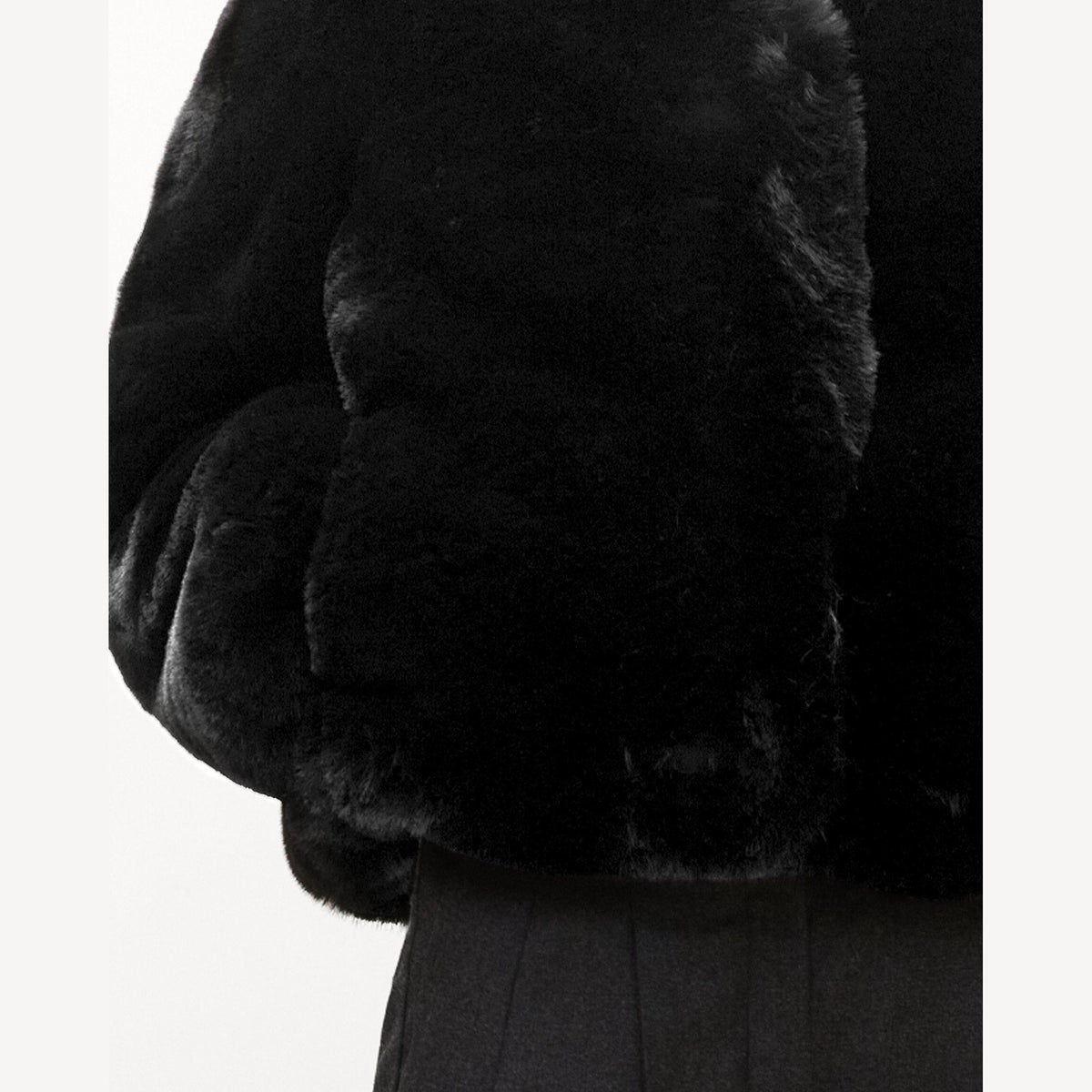 V-Neck Jacket in Faux Fur Black