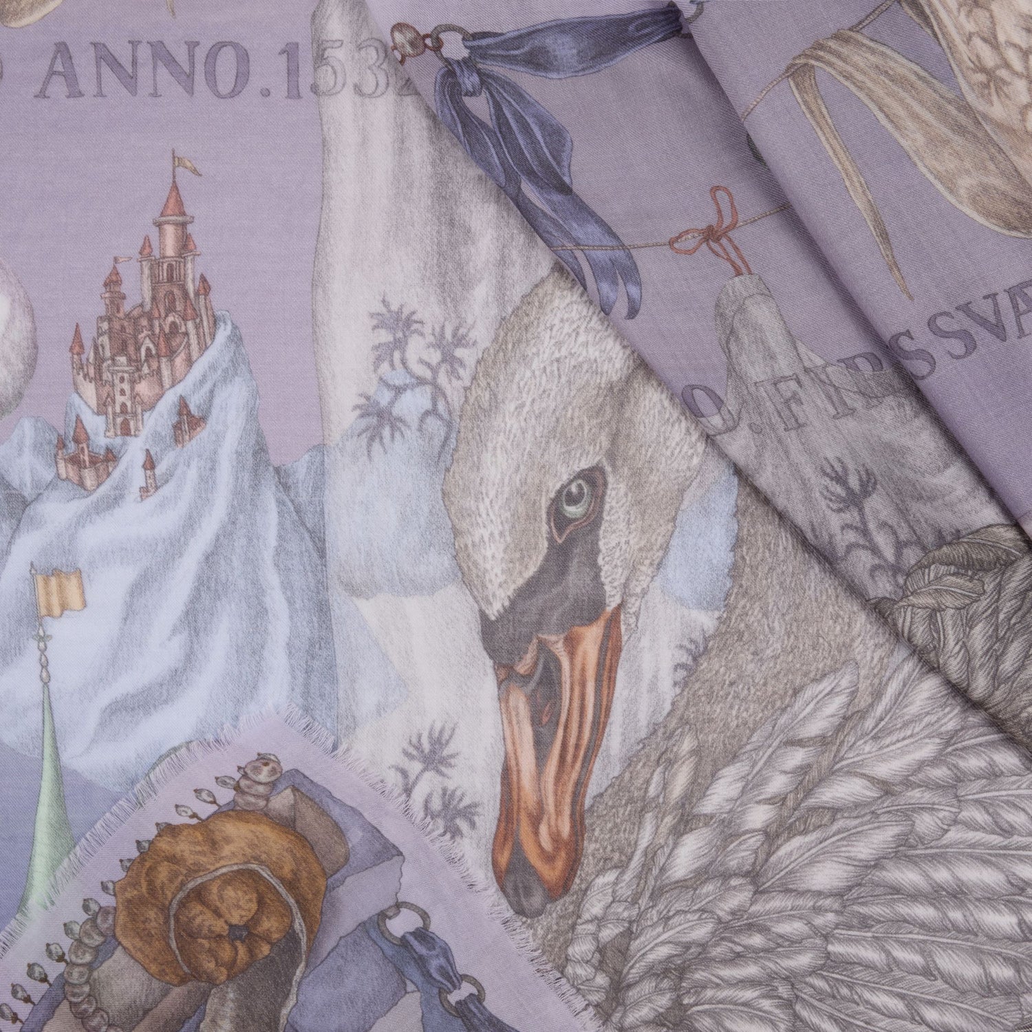 The Glass Swan 135X135 Cashmere
