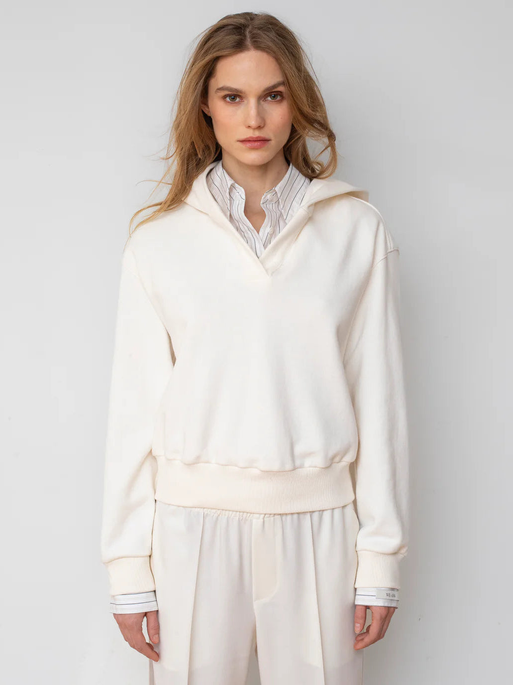 THE STREET HOODIE