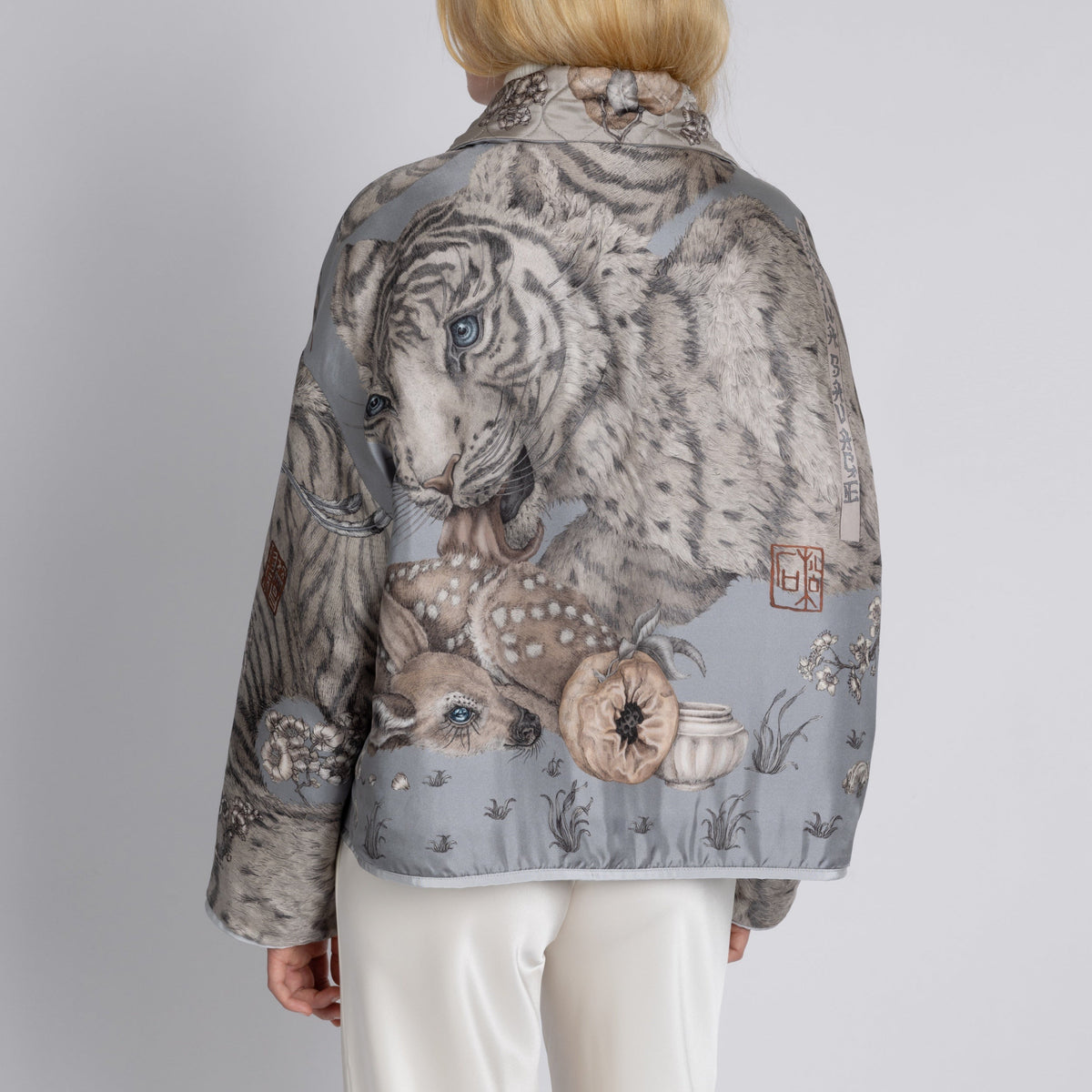 Zouyu, Cry The Deer Reversible Quilted Jacket - vendor photo - silk side back