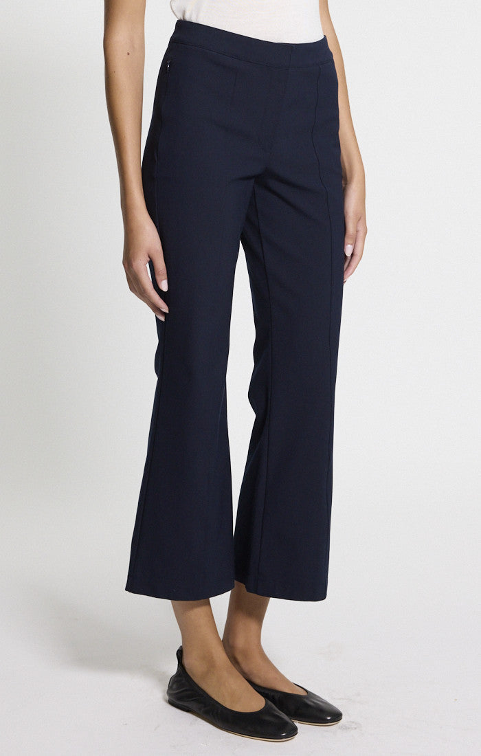 Seamed Kick Stretch Pant