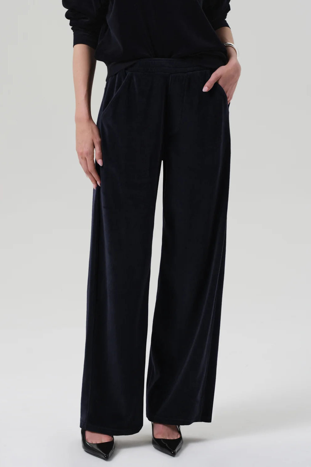 Brynn Drawstring Pant In Velour