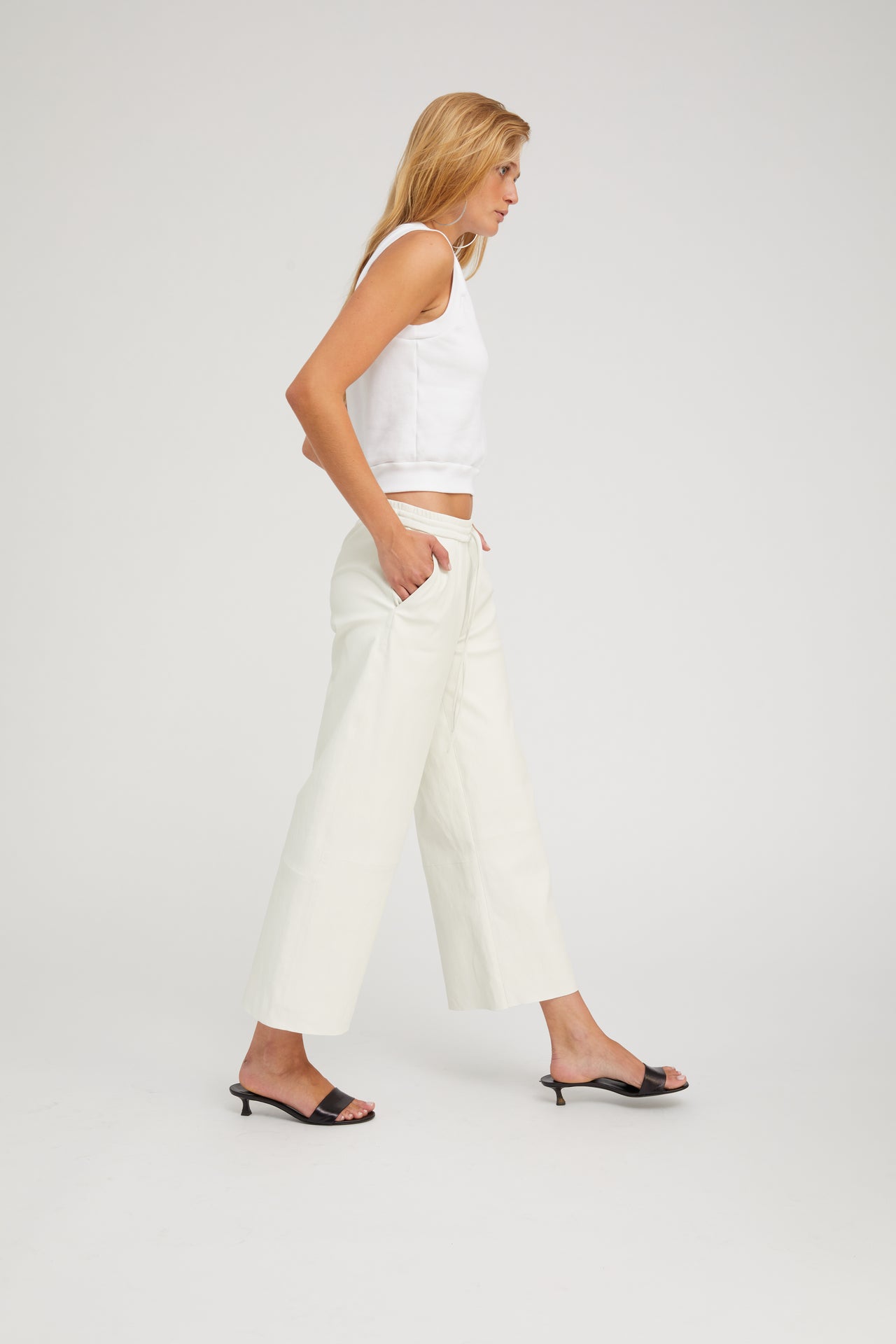 Cropped Baggy Pants