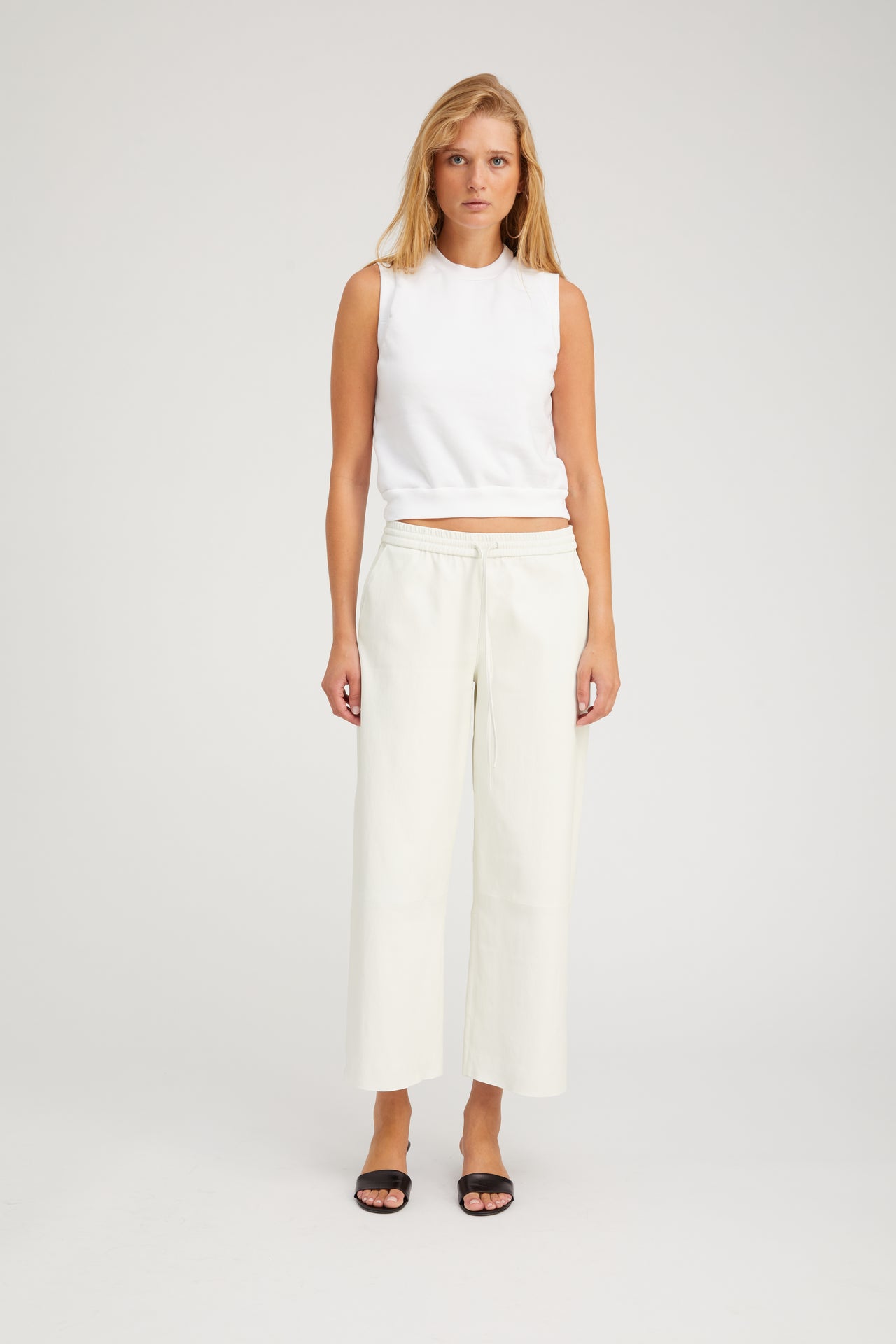 Cropped Baggy Pants