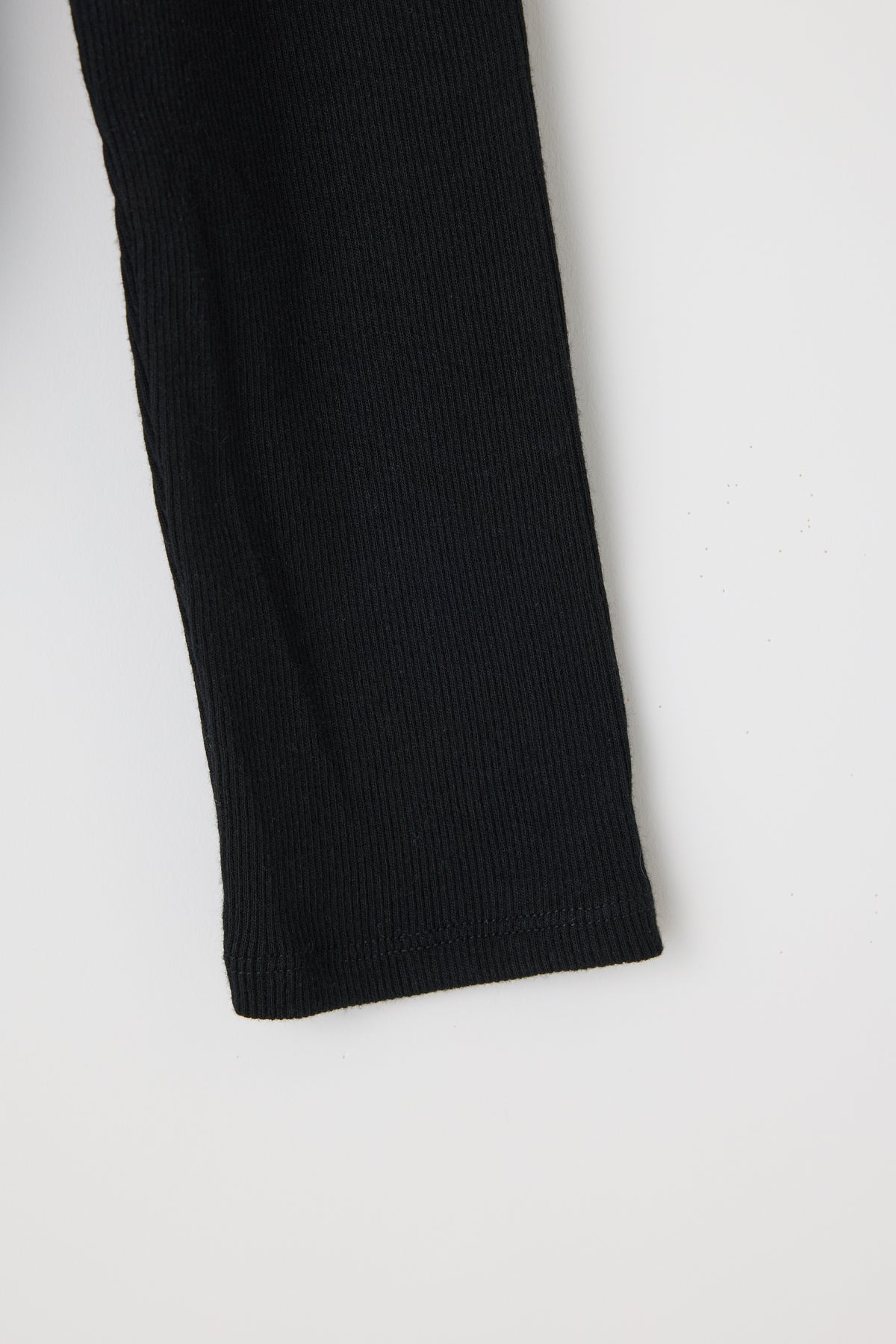 MV CROSSOVER HEM TOP