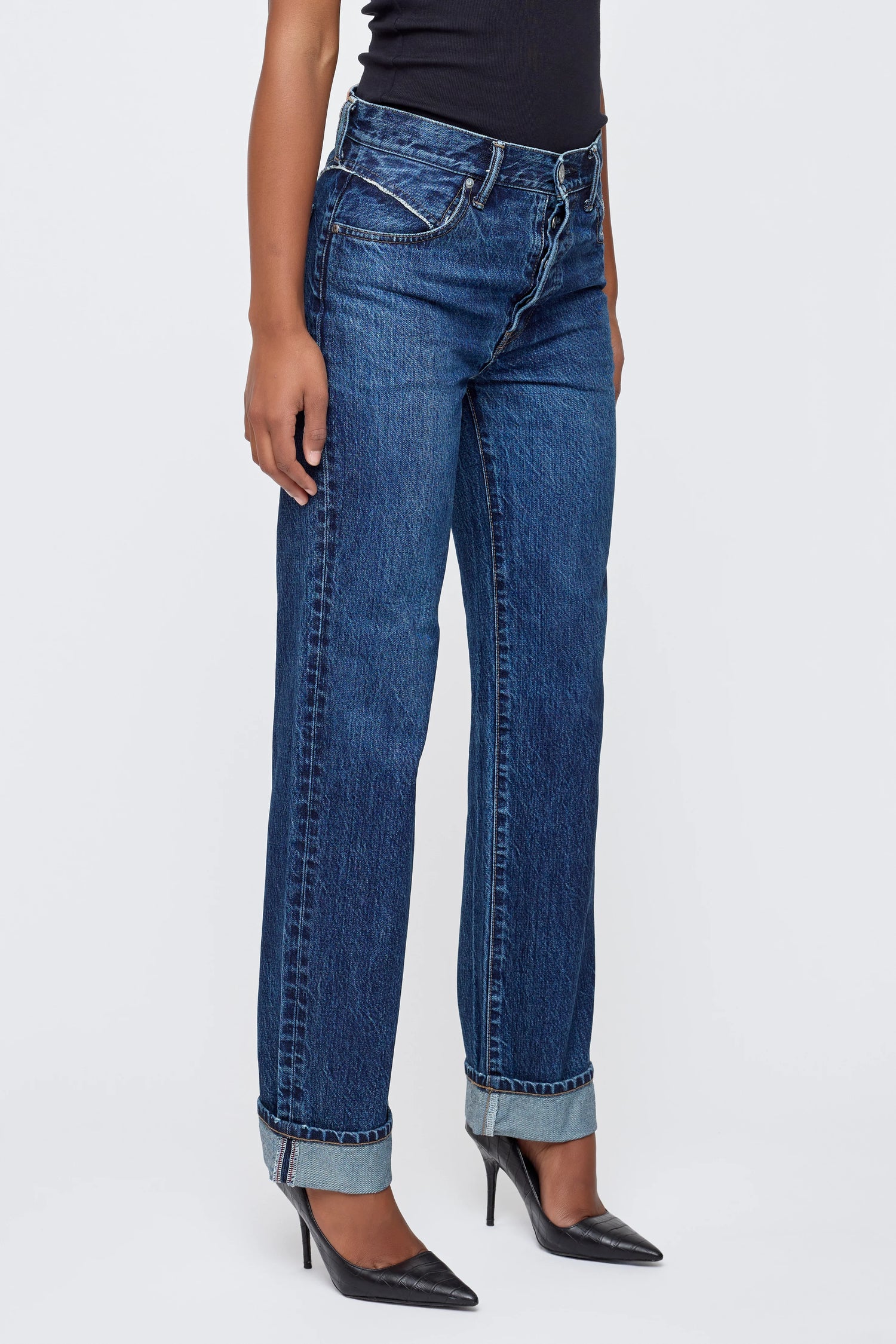 Lara Western Straight