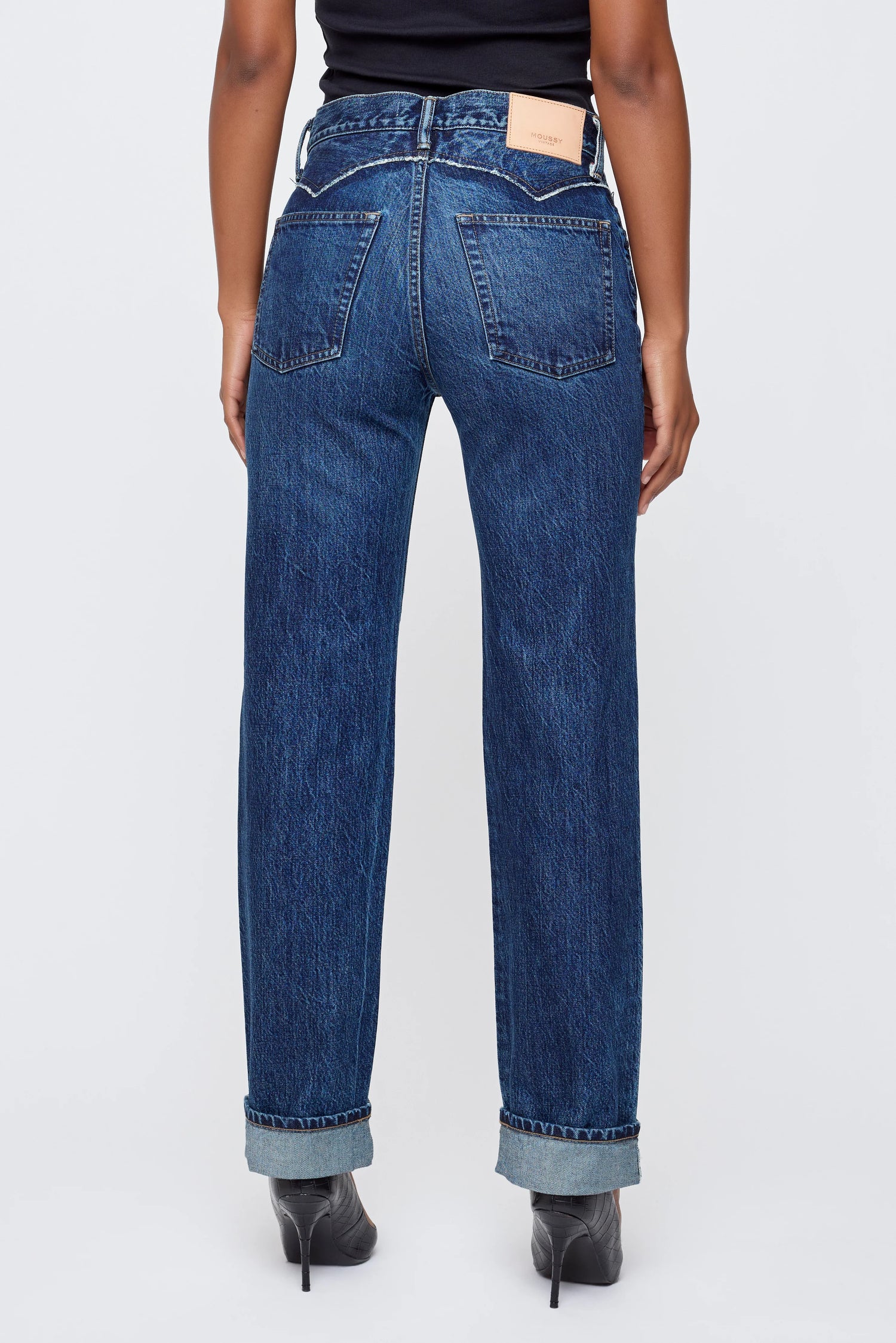 Lara Western Straight