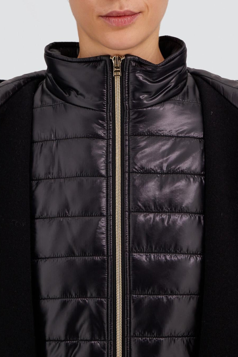 Herno GC000625D Black hooded coat - main cropped shot