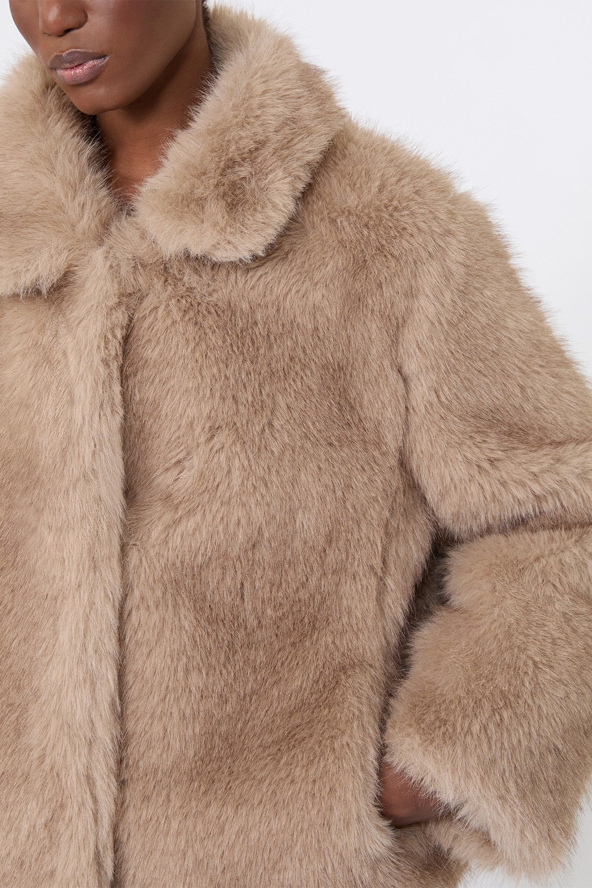 Smmalce Faux-Fur Jacket